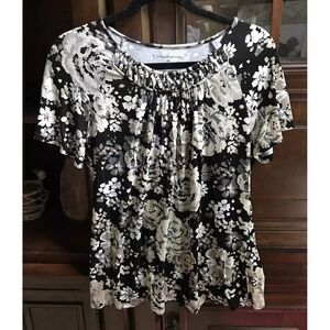 Croft & Barrow Black Tan‎ floral print pleated short sleeve stretch top M EUC